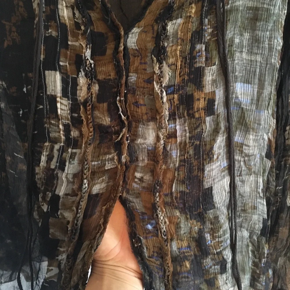ELIE TAHARI open front 100% Silk Blouse medium - Picture 4 of 6